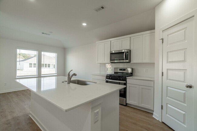 Building Photo - 4530 W Canyon Run Dr
