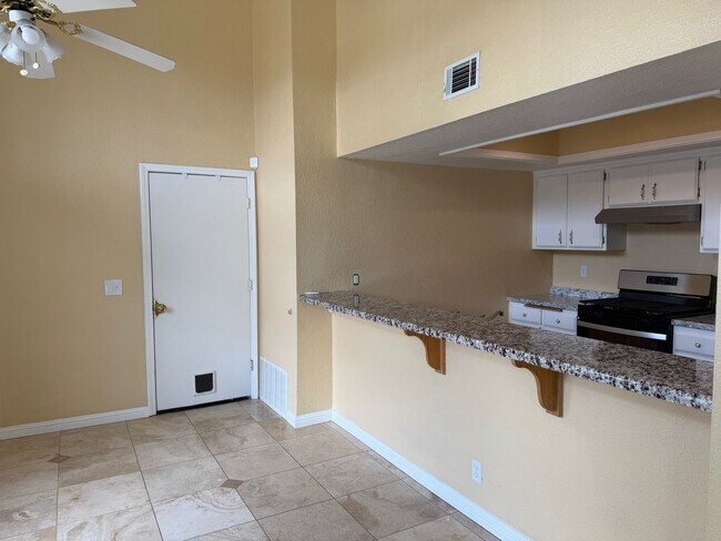 Foto del edificio - Nice Three-Bedroom Two Story Home