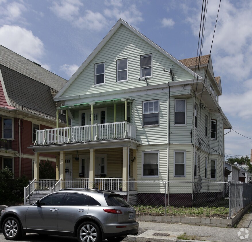 Building Photo - 31-33 Lenox Ave