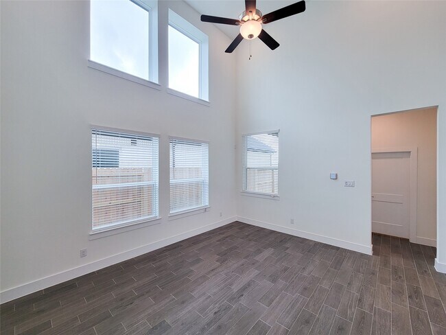 Foto del edificio - 30943 Star Gazer Rd