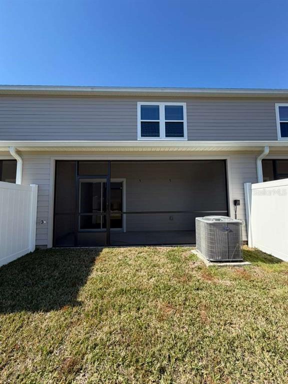 Building Photo - 3617 SE 37th Ct