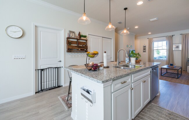 Building Photo - 7221 Half Moon Lake Dr
