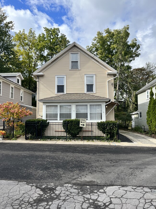 Building Photo - 144 Worth Ave