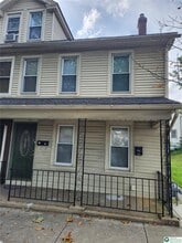 Building Photo - 915 N New St