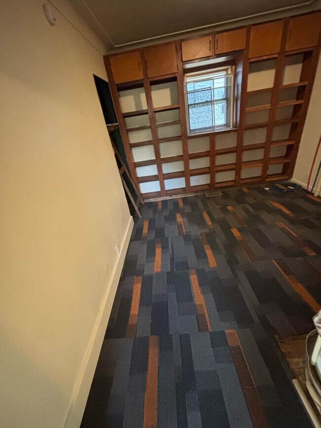 Foto del edificio - Cute 3 Bedroom house with detached 3 Car G...