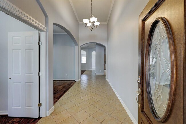 Foto del edificio - 3110 Leaf Vines Ln