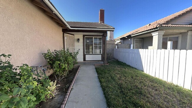 Foto del edificio - Charming 2 Bedroom 2 Bath home in Perris!