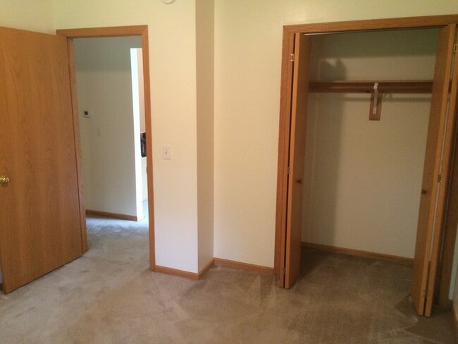 Building Photo - 8237 Sunrise Ln