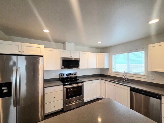 Foto del edificio - Newer Rambler in Mary Hill Estates!