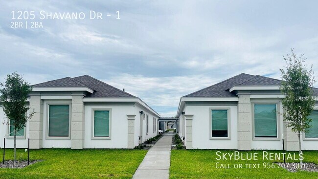 Building Photo - 1205 Shavano Dr