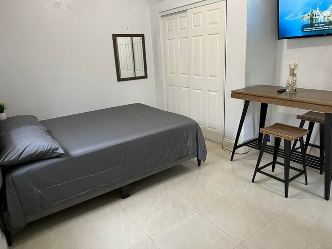 Foto del edificio - 445 NE 109th St