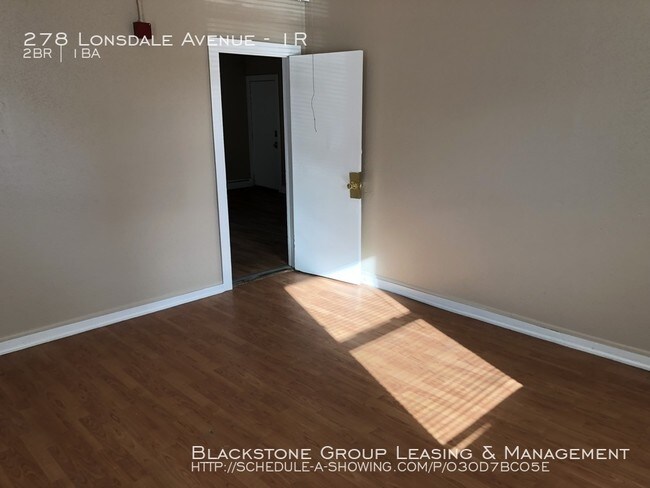 Building Photo - 278 Lonsdale Avenue