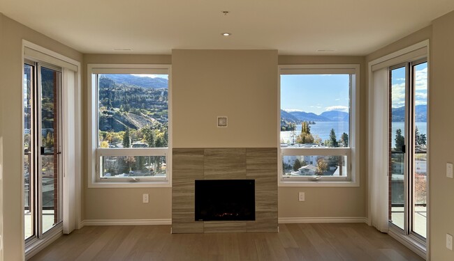 Living Room - 3362 Skaha Lake Rd