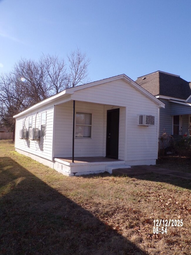 Building Photo - Great re-do