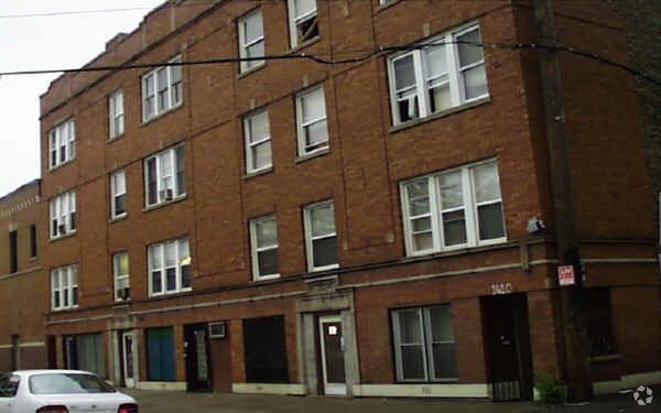 Primary Photo - 1606 N Harding Ave