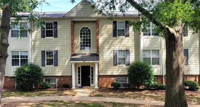 Building Photo - 1356 Villa Way