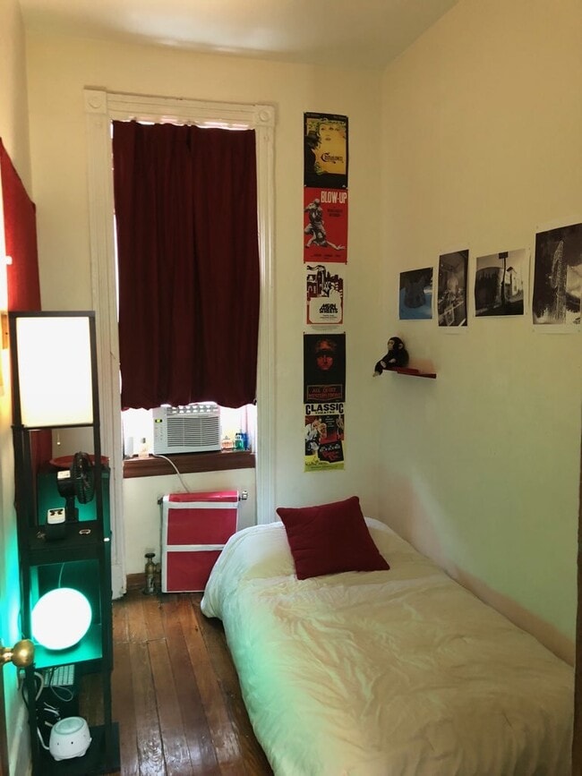 Photo - 70 Weirfield St Townhome
