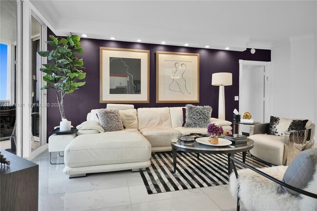 Foto del edificio - 4775 Collins Ave