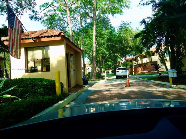 Foto del edificio - 10152 SW 77th Ct