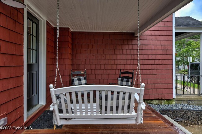 Foto del edificio - 10 Marion Pl