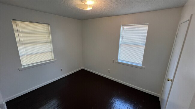 Foto del edificio - 797 Richmond Ave