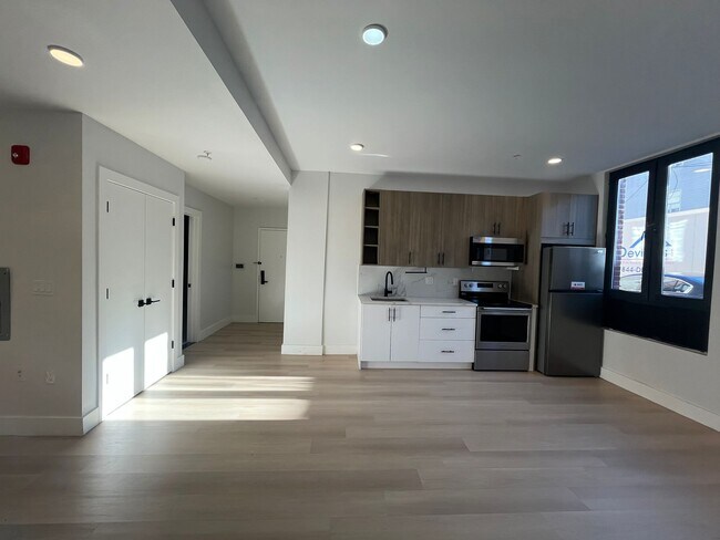 Foto del edificio - 319 Forrest St