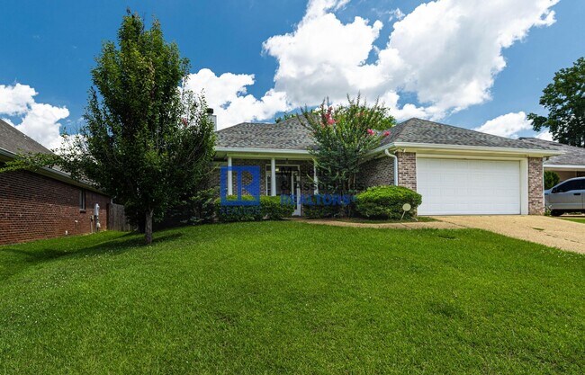 Foto del edificio - 3 Bed/2 Bath Home in Brandon