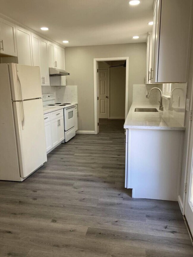 Foto del edificio - 949 Coeur D Alene Way