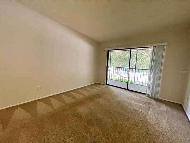 Building Photo - 6004 Laketree Ln