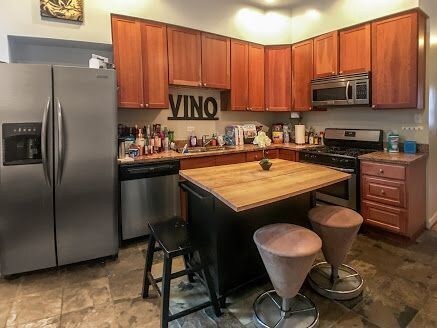 Foto del edificio - 2134 N Bissell St