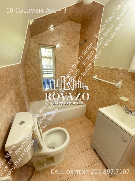 Building Photo - 10 Columbia Ave - 1 bedroom in Newark