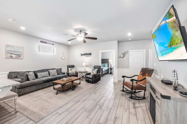 Foto del edificio - 1701 S Station St