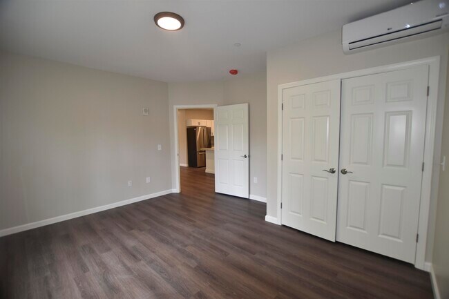 Foto del edificio - 217 Rockingham Rd
