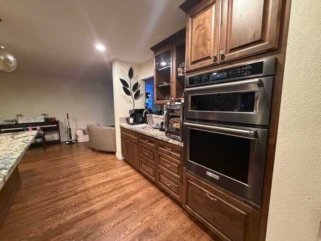 Foto del edificio - 1174 River Bluff Dr