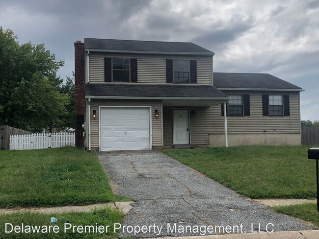 Building Photo - 3 br, 1.5 bath House - 2 White Drive