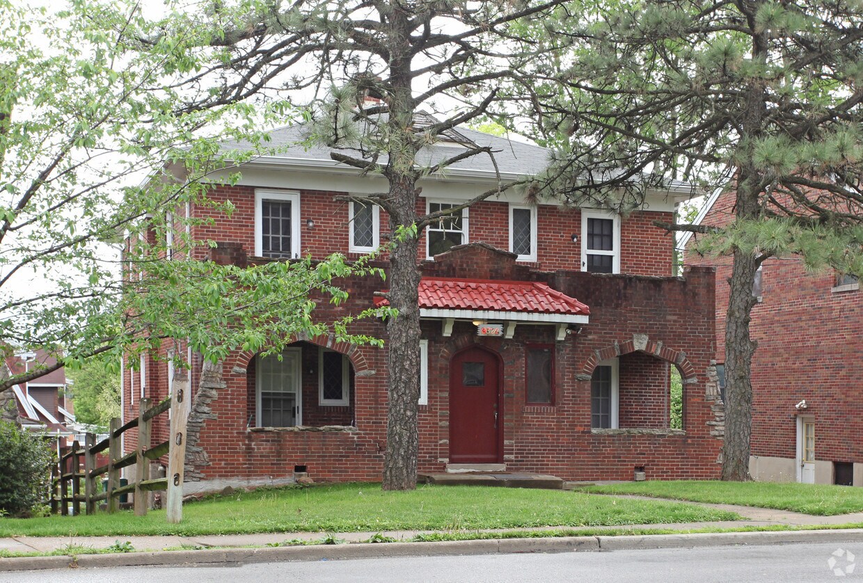 6322 Hamilton Ave, Cincinnati, OH 45224 Apartments in Cincinnati, OH