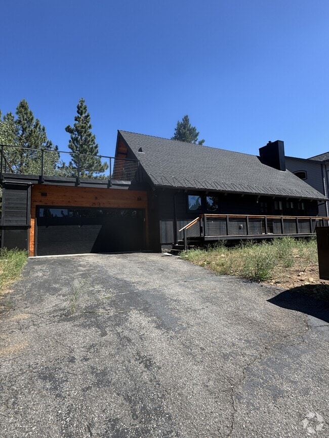 Building Photo - 2518 Cattlemans Trail
