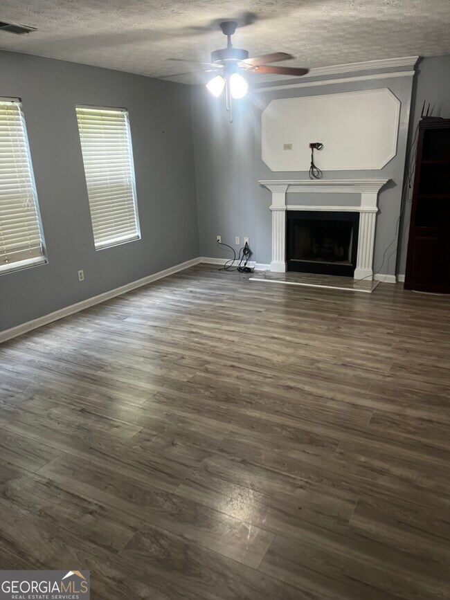 Building Photo - 6675 Princeton Park Ct