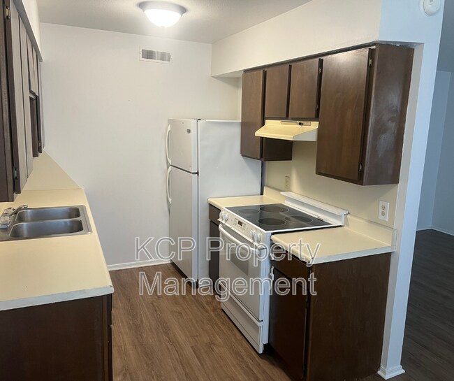 Foto del edificio - 340 W Dogwood St