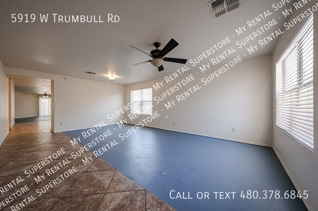 Foto del edificio - 5919 W Trumbull Rd