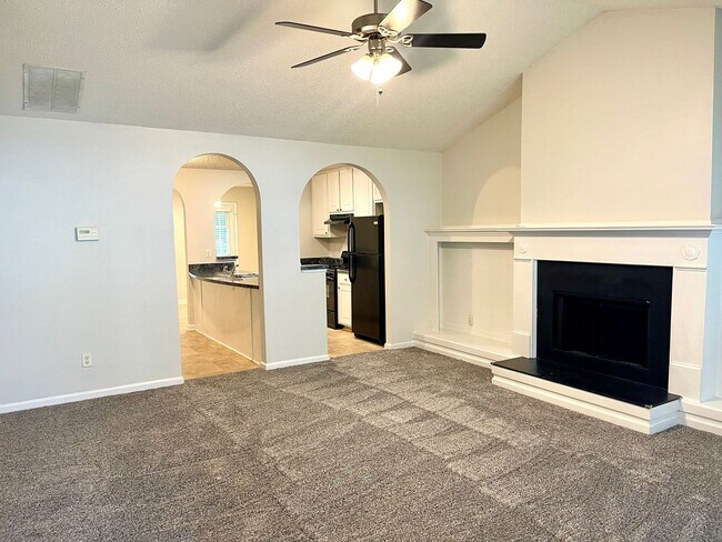 Foto del edificio - Coming Soon - Charming Ranch Style 3 Bedro...