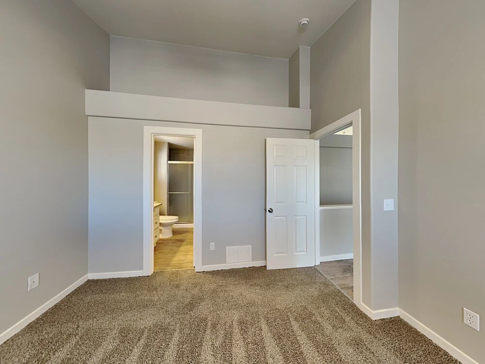 Foto principal - 6981 McEwan St