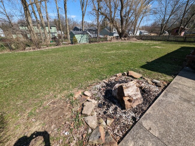 Building Photo - 10106 Ridgewood Dr