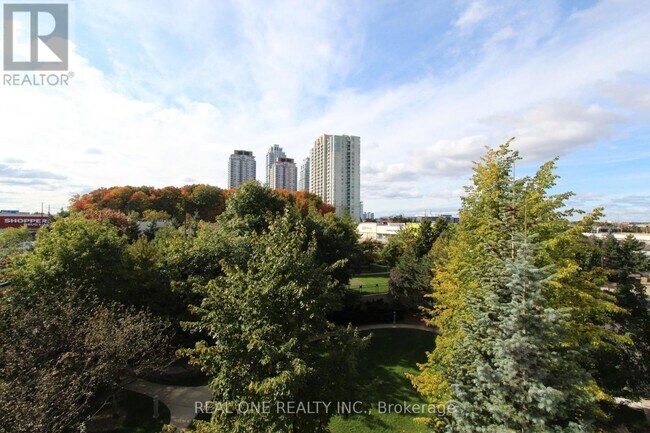 Photo du bâtiment - 68 Grangeway Ave