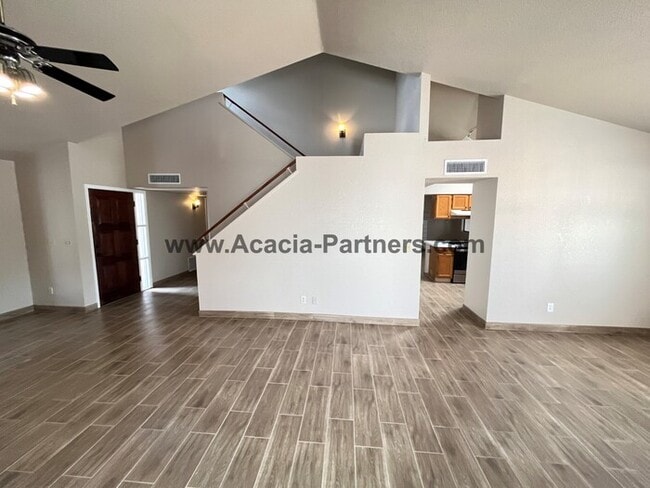 Foto del edificio - Three Bedroom In East Pointe Estates II