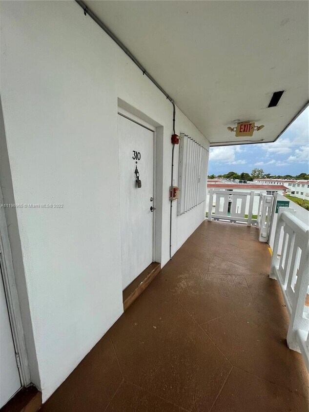 Foto del edificio - 1490 NW 43rd Ave