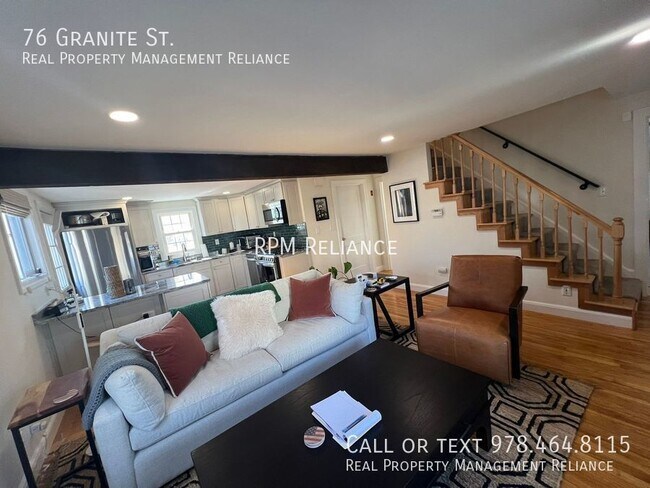 Building Photo - Charming 4-Bedroom Home with Brand New Mas...