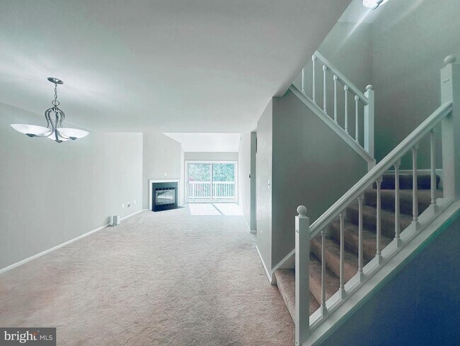 Foto del edificio - 2822 Yarling Ct