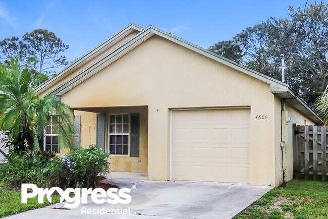 Foto del edificio - 6906 Mitchell St