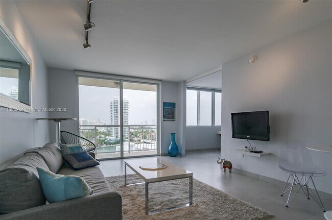 Foto del edificio - 1345 Lincoln Rd